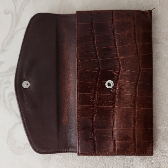 Brighton alligator embossed bronzed leather bifold wallet - Picture 3 of 11